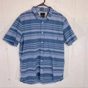 Quiksilver‎ L denim blue stripped casual short sleeve button down top